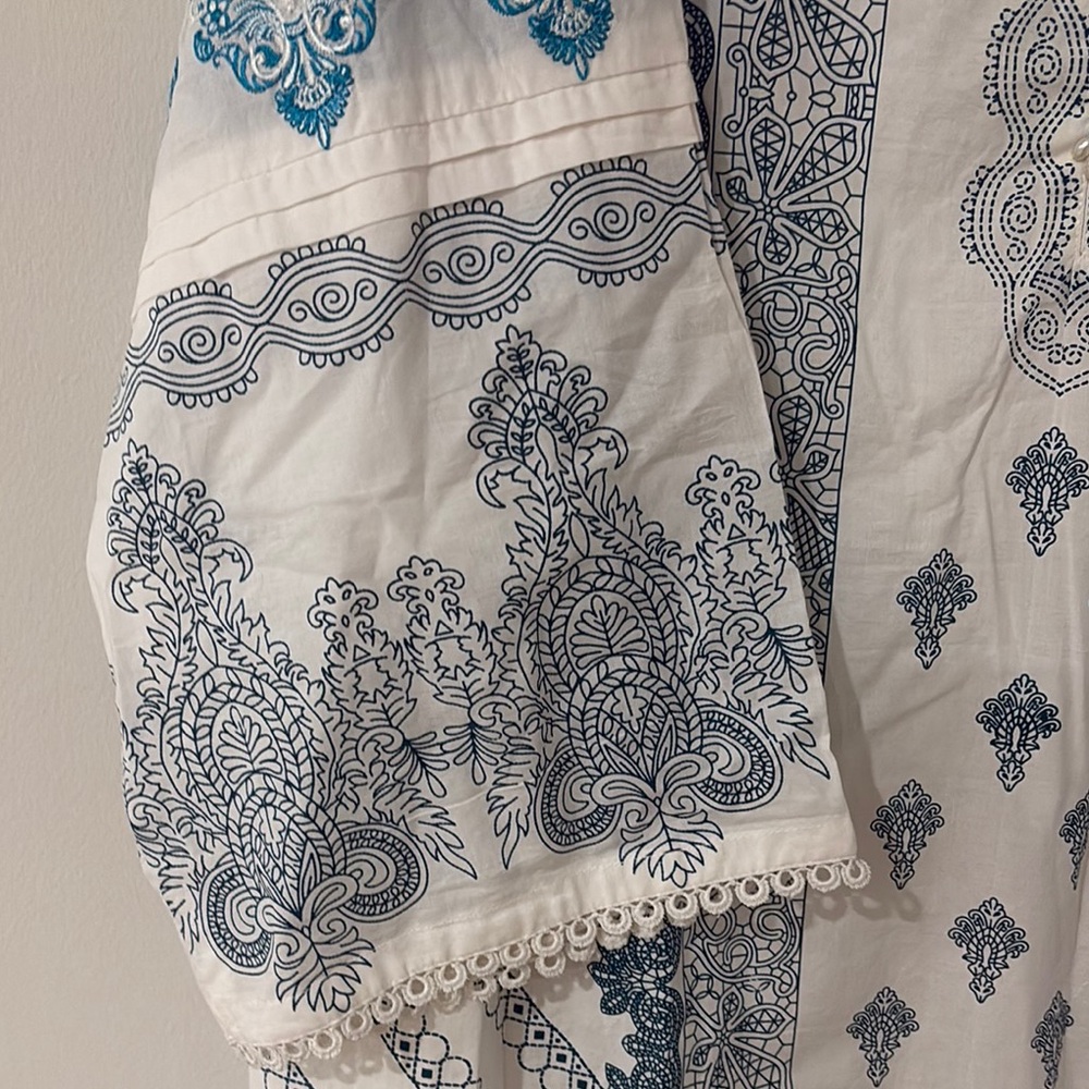 New with tags fancy Pakistani Indian White and Blue Patterned Kurta XL - Picture 2 of 6
